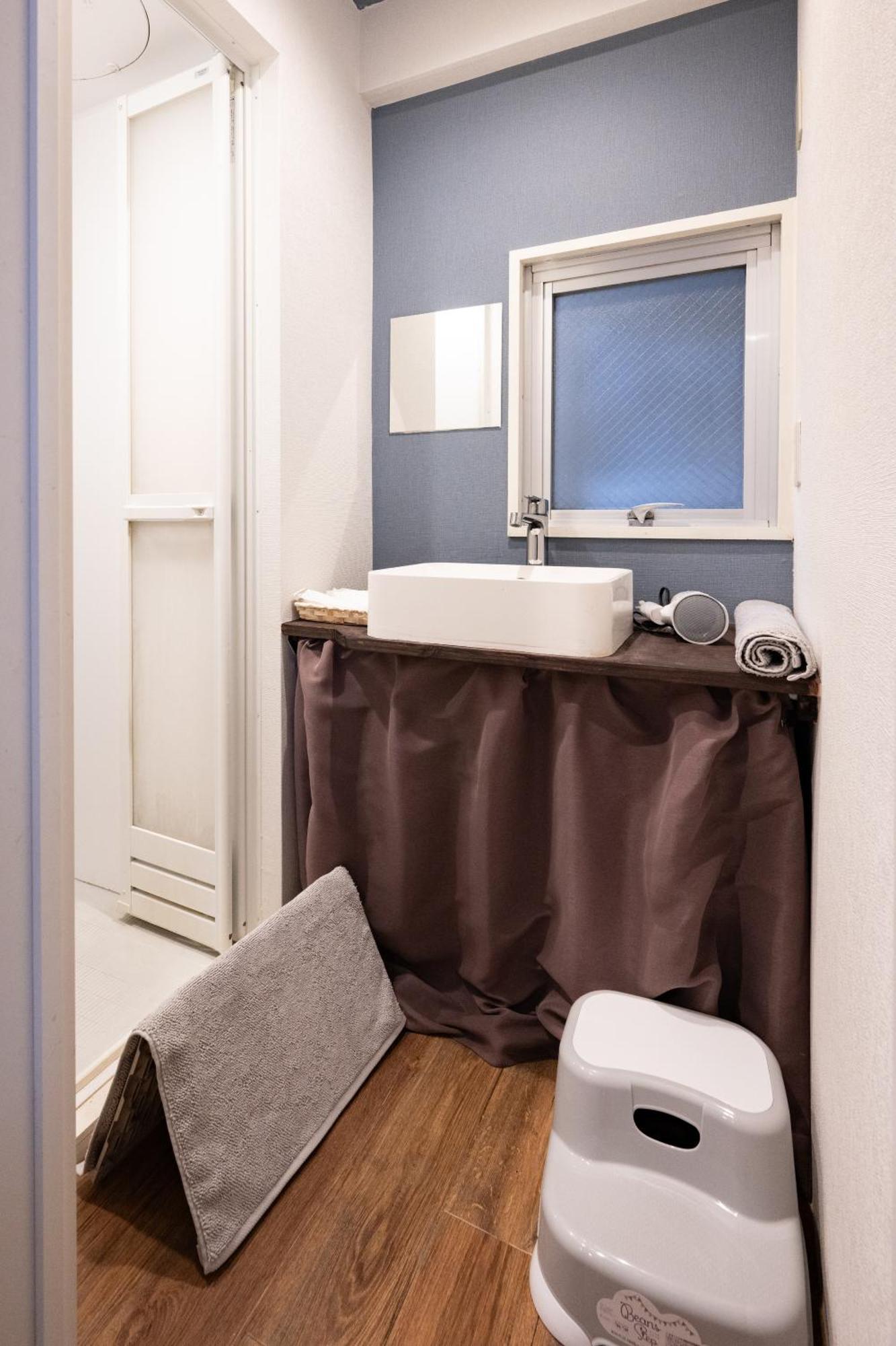 Apartamento Thunder -雷門サンダーホテル- 浅草駅から徒歩5分 ベビー用品付き ファミリーも歓迎 大人8名もok!!